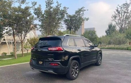 Jeep Cherokee, 2022 год, 1 700 000 рублей, 4 фотография