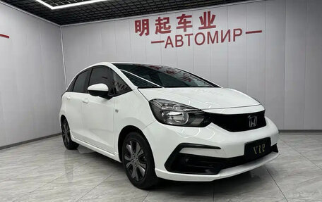 Honda Fit, 2021 год, 1 500 000 рублей, 2 фотография