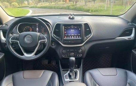 Jeep Cherokee, 2022 год, 1 700 000 рублей, 7 фотография