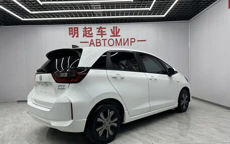 Honda Fit, 2021 год, 1 500 000 рублей, 6 фотография