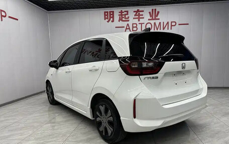 Honda Fit, 2021 год, 1 500 000 рублей, 5 фотография