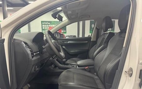 Skoda Karoq I, 2022 год, 2 000 000 рублей, 10 фотография