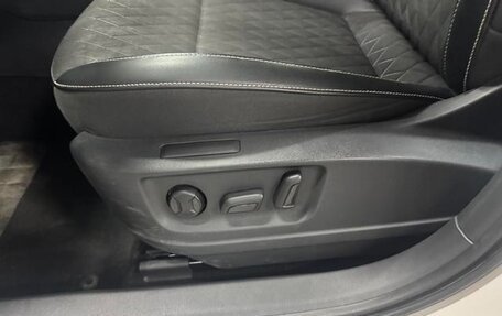 Skoda Karoq I, 2022 год, 2 000 000 рублей, 23 фотография