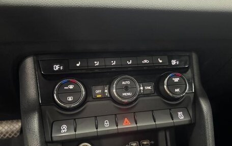 Skoda Karoq I, 2022 год, 2 000 000 рублей, 27 фотография