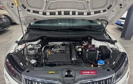 Skoda Karoq I, 2022 год, 2 000 000 рублей, 28 фотография