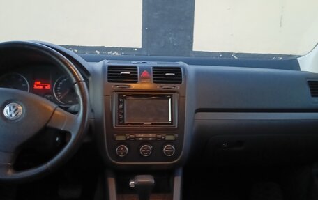 Volkswagen Jetta VI, 2009 год, 650 000 рублей, 6 фотография