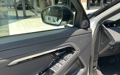 Land Rover Range Rover Evoque II, 2021 год, 3 685 222 рублей, 6 фотография