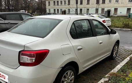 Renault Logan II, 2017 год, 730 000 рублей, 2 фотография