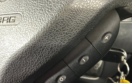 Opel Zafira A рестайлинг, 2001 год, 330 000 рублей, 14 фотография