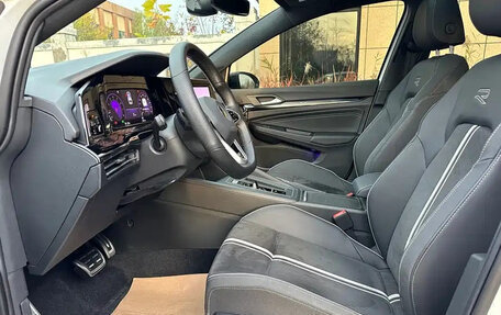 Volkswagen Golf VIII, 2021 год, 1 890 099 рублей, 7 фотография