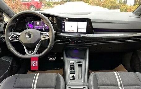 Volkswagen Golf VIII, 2021 год, 1 890 099 рублей, 8 фотография