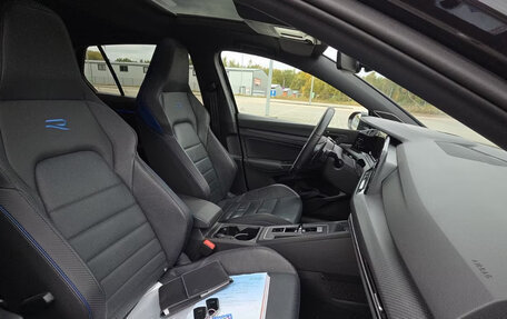 Volkswagen Golf VIII, 2022 год, 1 994 000 рублей, 9 фотография