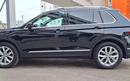 Volkswagen Tiguan II, 2019 год, 3 150 000 рублей, 5 фотография