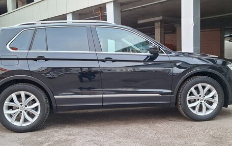 Volkswagen Tiguan II, 2019 год, 3 150 000 рублей, 9 фотография