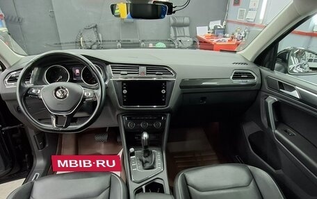 Volkswagen Tiguan II, 2019 год, 3 150 000 рублей, 15 фотография