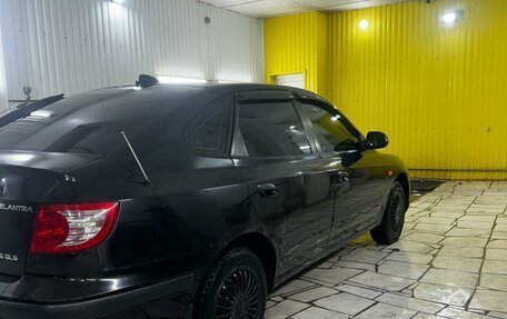 Hyundai Elantra III, 2004 год, 320 000 рублей, 2 фотография