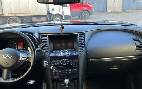 Infiniti FX II, 2011 год, 1 545 000 рублей, 11 фотография