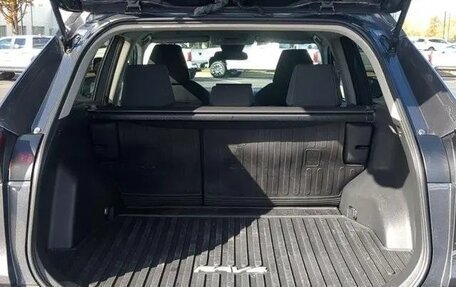 Toyota RAV4, 2025 год, 6 100 000 рублей, 8 фотография