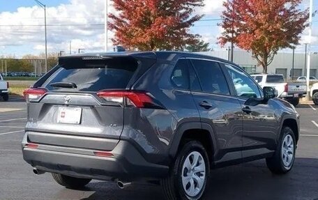 Toyota RAV4, 2025 год, 6 100 000 рублей, 2 фотография