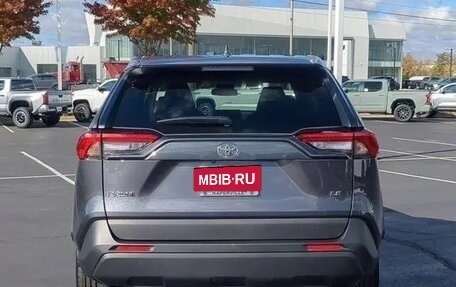 Toyota RAV4, 2025 год, 6 100 000 рублей, 3 фотография
