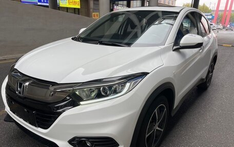 Honda Vezel, 2020 год, 1 740 000 рублей, 1 фотография