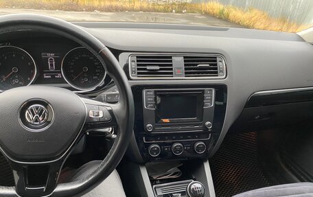 Volkswagen Jetta VI, 2017 год, 1 850 000 рублей, 13 фотография