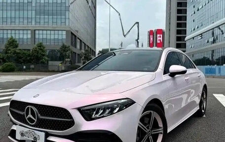 Mercedes-Benz A-Класс, 2024 год, 2 950 000 рублей, 1 фотография