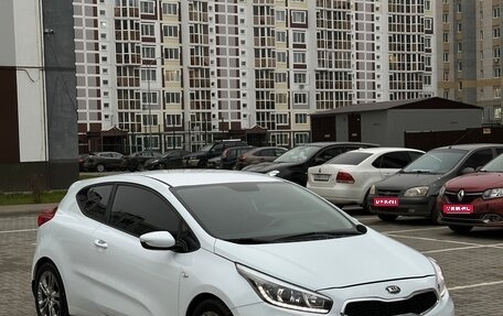 KIA cee'd III, 2013 год, 999 000 рублей, 1 фотография