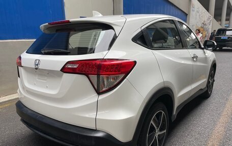 Honda Vezel, 2020 год, 1 740 000 рублей, 6 фотография