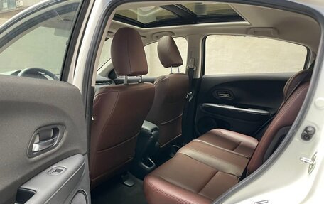 Honda Vezel, 2020 год, 1 740 000 рублей, 15 фотография