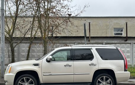 Cadillac Escalade III, 2013 год, 2 500 000 рублей, 2 фотография