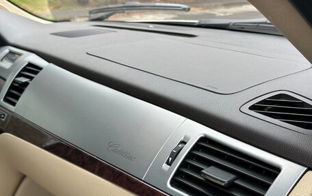 Cadillac Escalade III, 2013 год, 2 500 000 рублей, 29 фотография