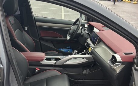 Geely Coolray I, 2022 год, 1 600 000 рублей, 3 фотография