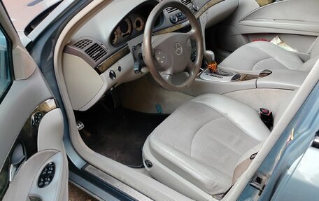 Mercedes-Benz E-Класс, 2004 год, 845 000 рублей, 4 фотография