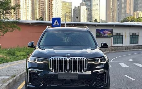 BMW X7, 2022 год, 8 900 032 рублей, 2 фотография