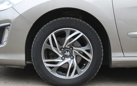 Peugeot 308 II, 2011 год, 615 000 рублей, 13 фотография