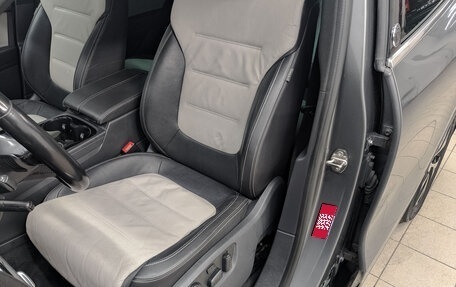 Volkswagen Touareg III, 2017 год, 2 575 000 рублей, 20 фотография