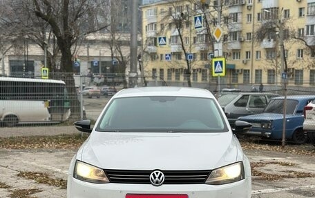 Volkswagen Jetta VI, 2013 год, 770 000 рублей, 1 фотография