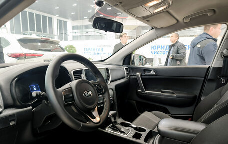 KIA Sportage IV рестайлинг, 2017 год, 2 050 000 рублей, 20 фотография