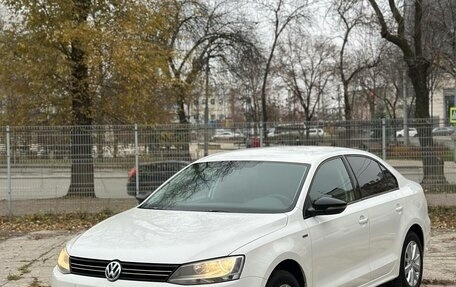 Volkswagen Jetta VI, 2013 год, 770 000 рублей, 9 фотография