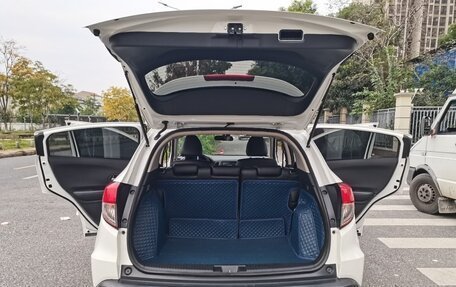 Honda Vezel, 2020 год, 1 735 000 рублей, 15 фотография