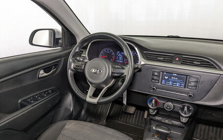 KIA Rio IV, 2021 год, 935 000 рублей, 25 фотография