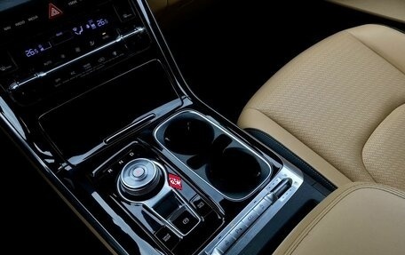 KIA Carnival, 2022 год, 3 999 000 рублей, 18 фотография