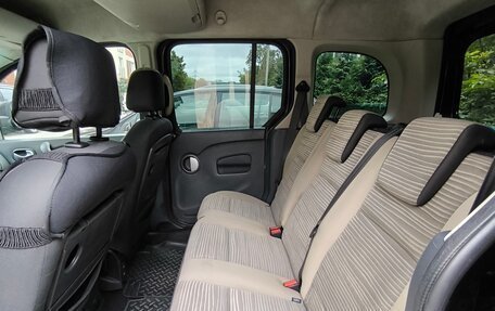 Renault Kangoo II рестайлинг, 2012 год, 920 000 рублей, 11 фотография