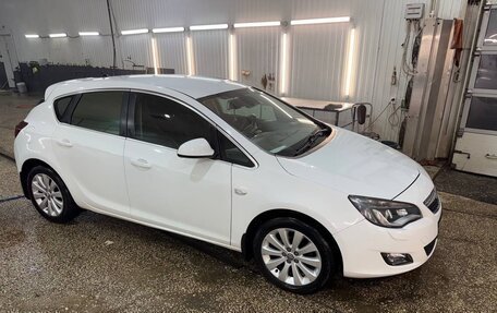 Opel Astra J, 2012 год, 999 999 рублей, 4 фотография