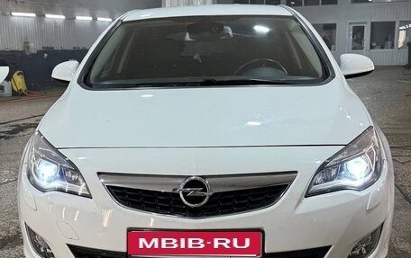 Opel Astra J, 2012 год, 999 999 рублей, 3 фотография