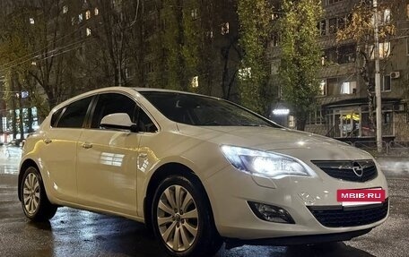 Opel Astra J, 2012 год, 999 999 рублей, 8 фотография