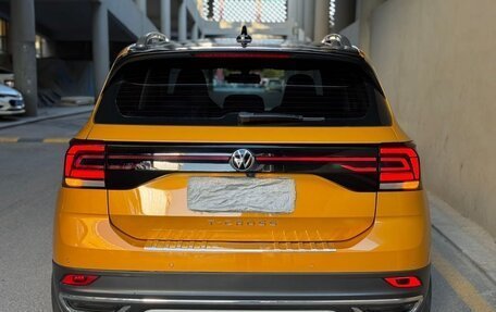 Volkswagen T-Cross I, 2022 год, 1 690 300 рублей, 6 фотография