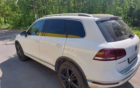 Volkswagen Touareg III, 2015 год, 2 550 000 рублей, 3 фотография