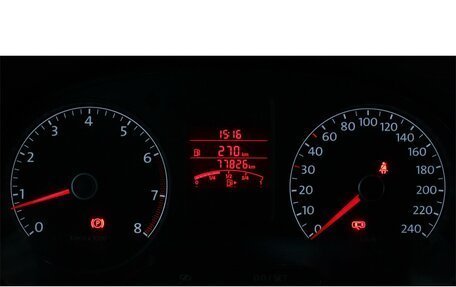 Volkswagen Polo VI (EU Market), 2011 год, 980 000 рублей, 18 фотография